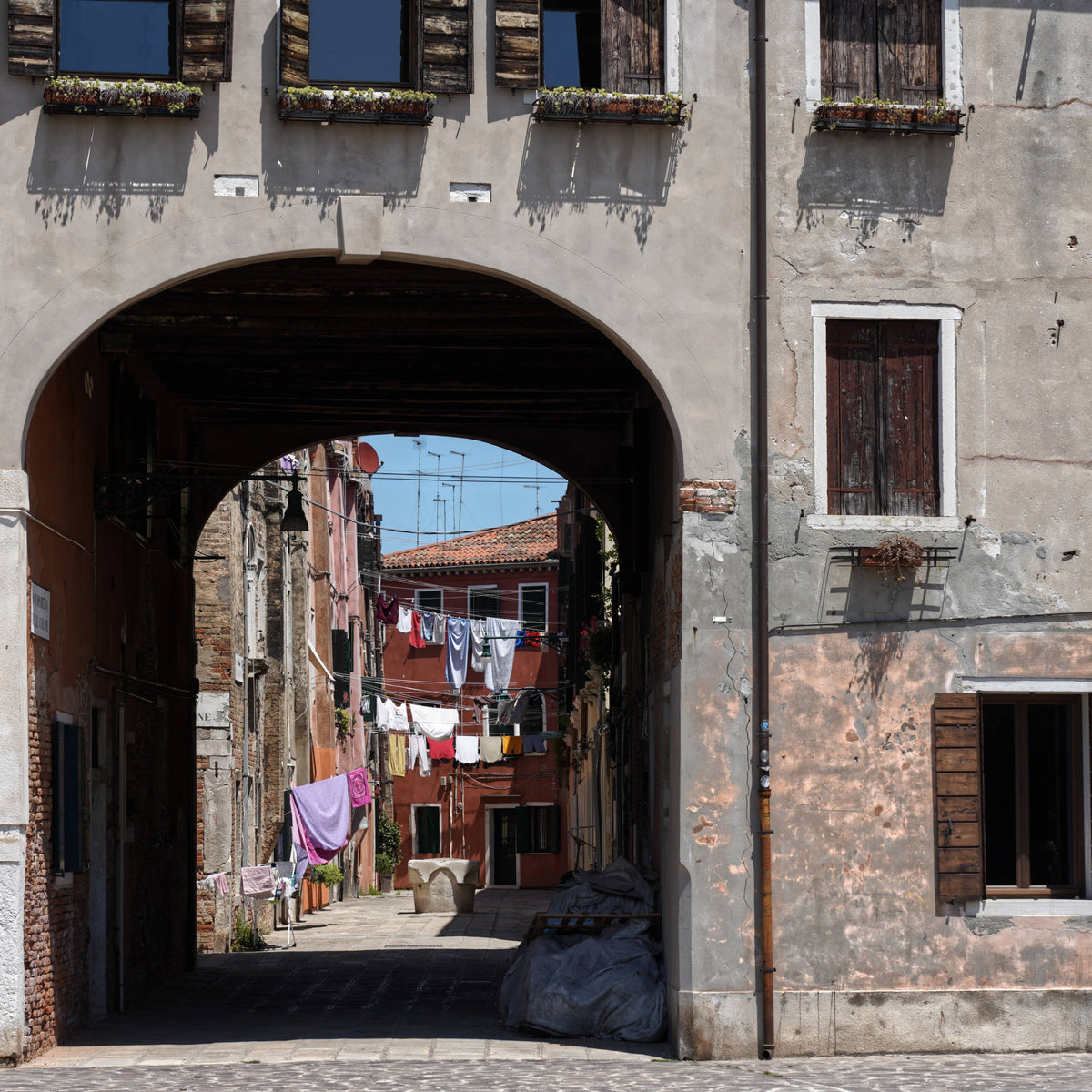 Archway into Residential Venice