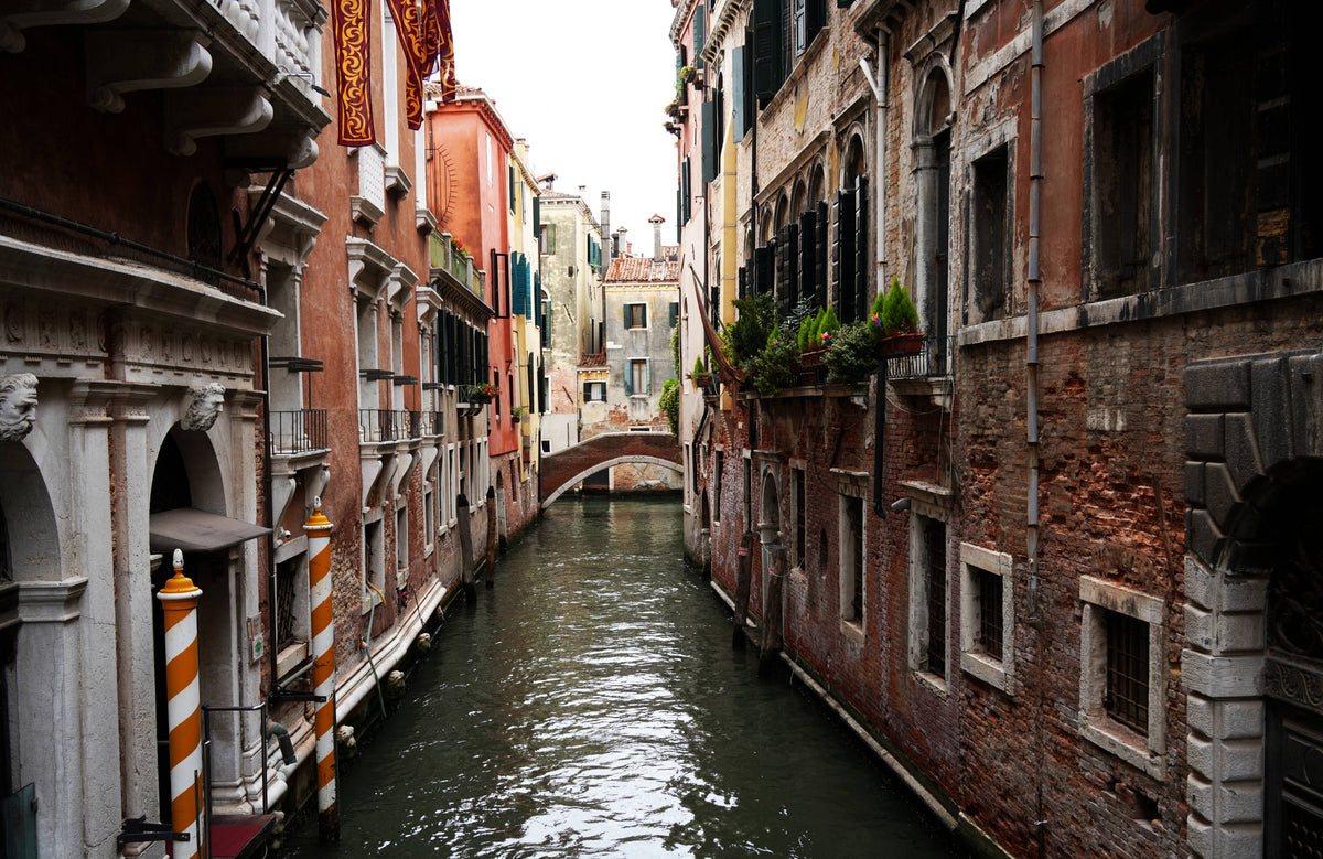 Venice Canal Living