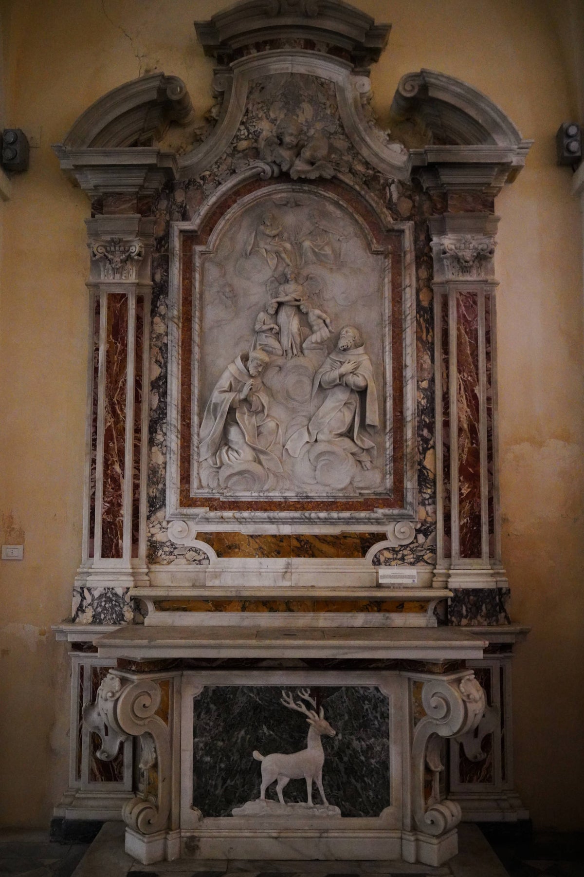 Altar of Riscatto, Duomo di Sant'Andrea, Carrara