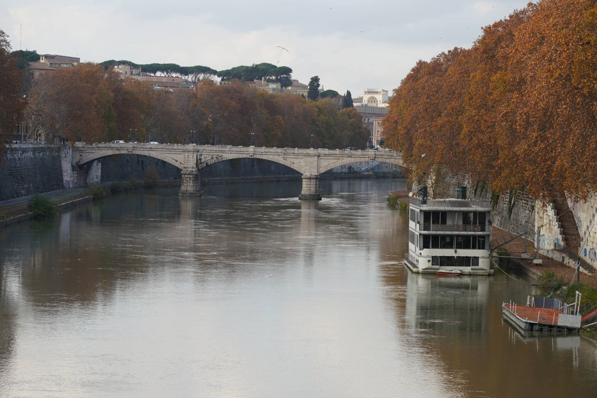 Ponte Giuseppe Mazzini over the Tiber in Rome